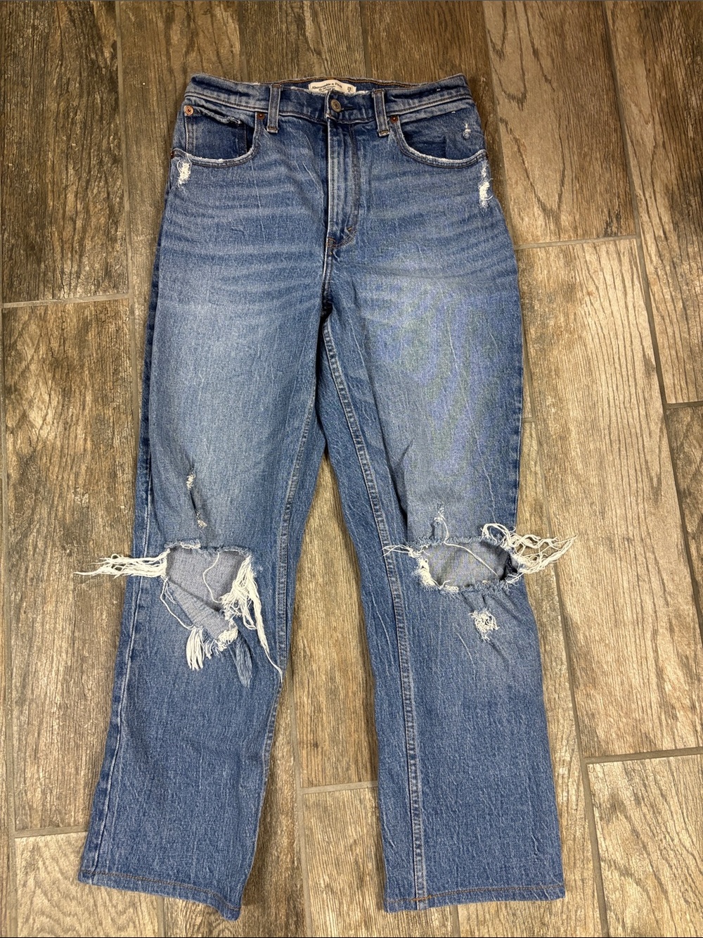 Abercrombie The 90s Straight Ultra High Rise Jeans 28
